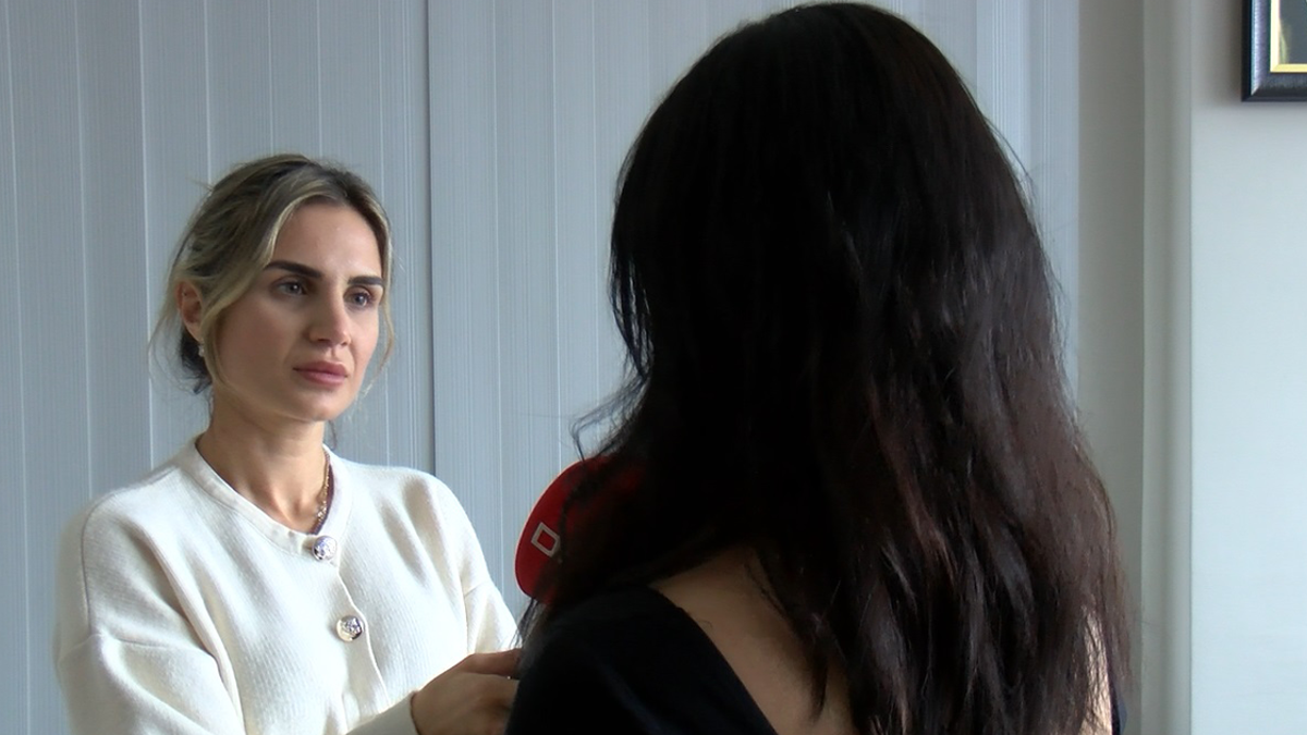 L'université Gizem, qui a utilisé des informations sur l'identité, a appris qu'il avait été détenu pour vol avec l'assignation du tribunal.