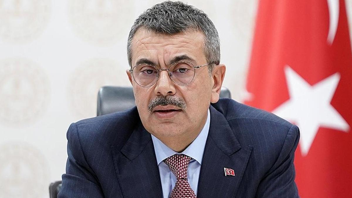 Partage de 25 mille enseignants du ministre de l'Éducation nationale Tekin