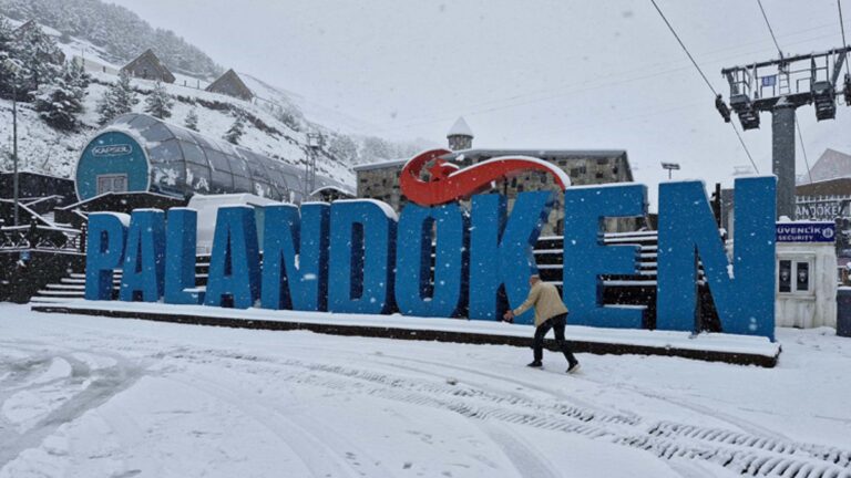 Erzurum était blanc en mai