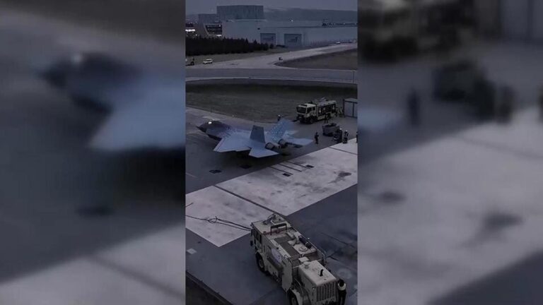 La nouvelle image de la nouvelle image de Kaan de Kaan de Tusaş