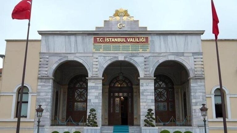 Description des événements du Bosphore du gouverneur d'Istanbul