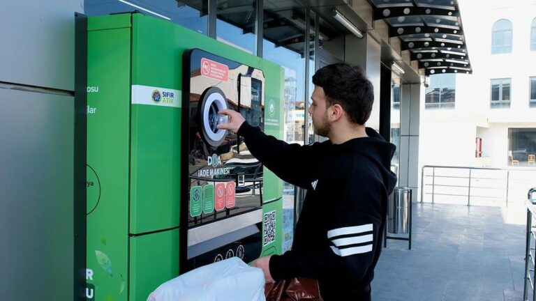 Animation « Little Doa'lar » pour les enfants du partage de l'institution du ministre