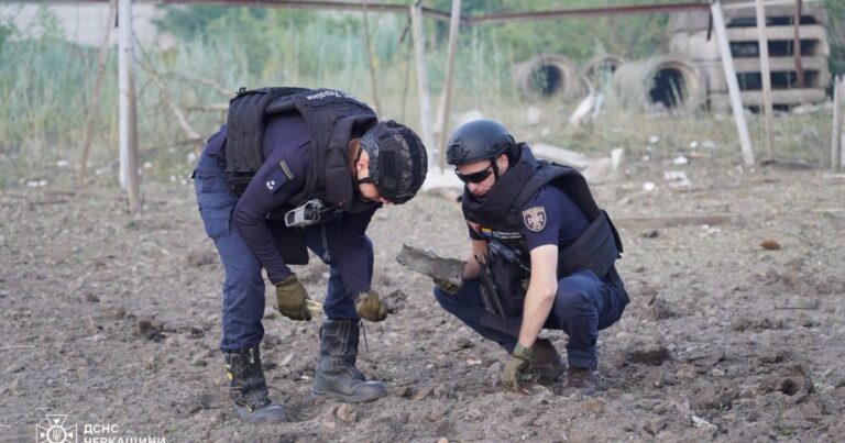 Le pilote Ukraine F-16 a tué une attaque aérienne russe massive