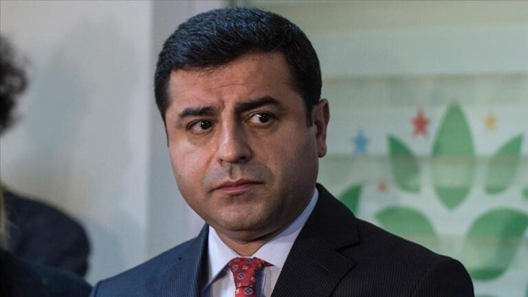 L'audience de «insulte du président» de Selahattin Demirtaş a été reportée
