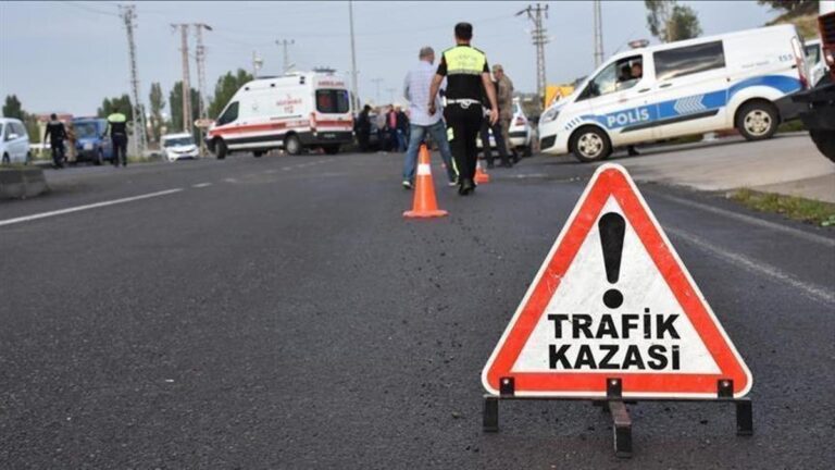 Les minibus transportant des travailleurs agricoles de Konya renversés: 15 blessés