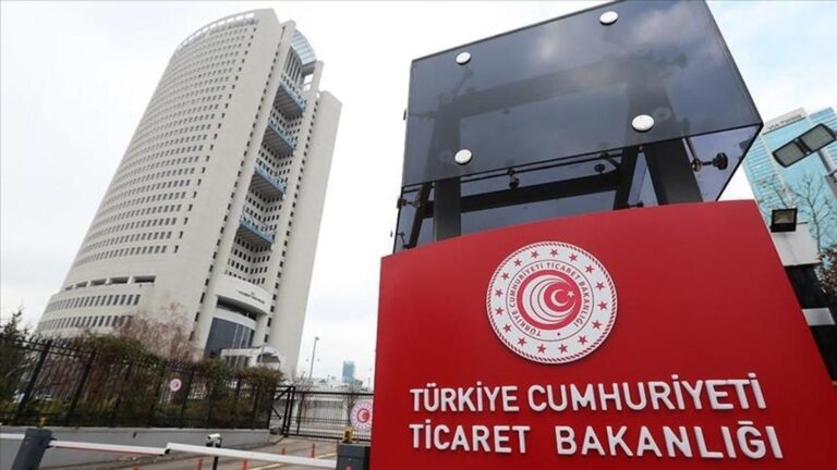 Target Türkiye sans fumée: 2 millions de 150 paquets de cigarettes et 4 millions de 422 000 cigarettes électroniques ont été saisies