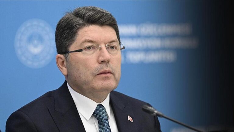 Déclaration des fêtes médico-légale du ministre de la Justice Tunç