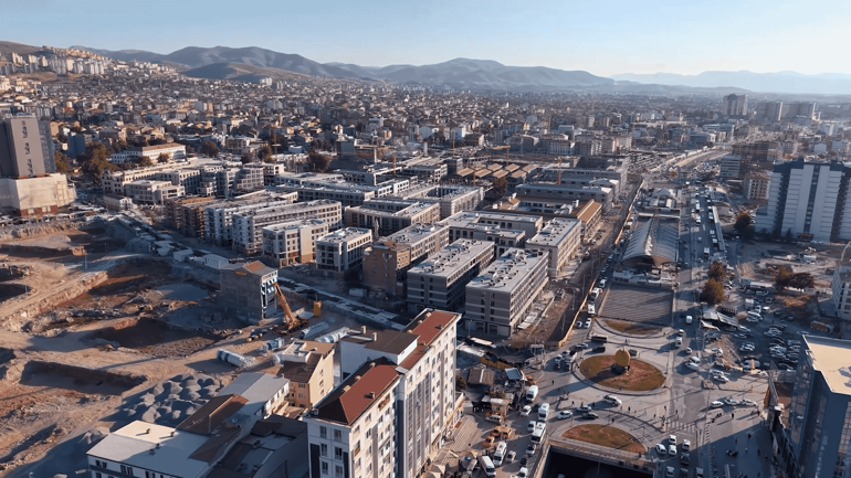 Le ministre a annoncé que la résidence de 300 mille tremblements de terre se prépare à la livraison à Malatya