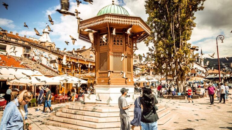 Les meilleurs points historiques et touristiques à visiter en Bosnie-Herzégovine: où séjourner en Bosnie-Herzégovine? Quoi, où manger?