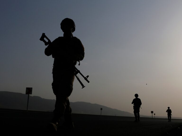 Le gaz de méthane à l'intérieur du nord de la grotte de l'Irak tue 12 soldats turcs