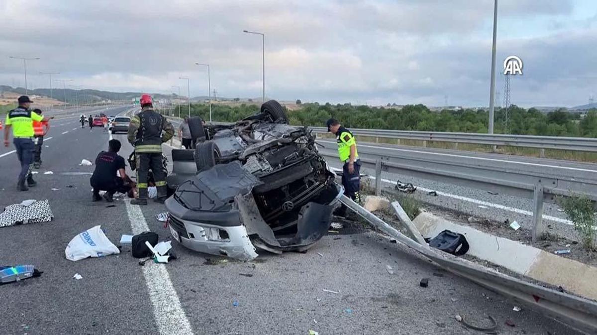 Accident catastrophique sur l'autoroute North Marmara: Mère est décédée, son mari et 3 enfants ont été blessés