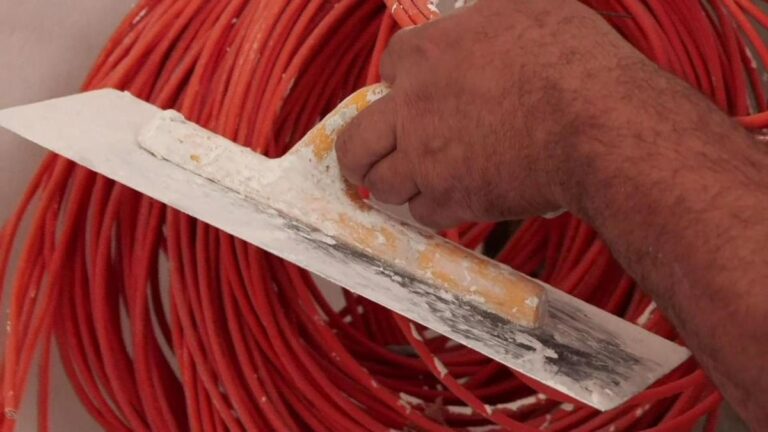 Trouver un maître retourné à l'ordre de l'hôpital | Pas d'apprenti, pas de personnel!