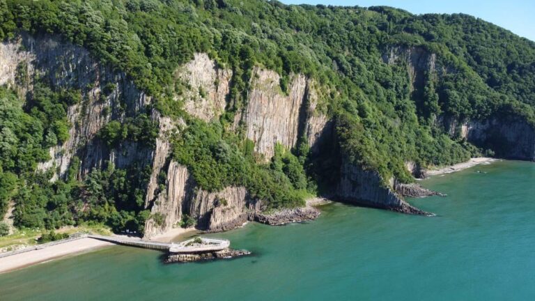 Le sortant dit « doit être vu »! 80 millions d'années d'émerveillement naturel! 2 millions de personnes visitées en 8 ans