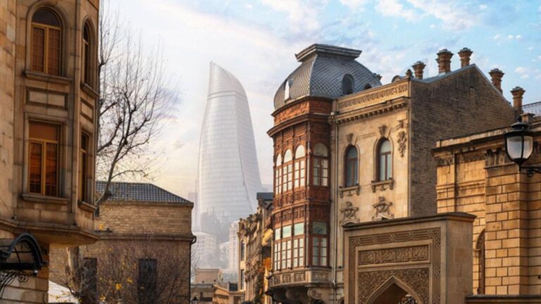 Des endroits à visiter en Azerbaïdjan, où séjourner et que manger? Les meilleures itinéraires dans lesquels l'histoire et la modernité se rencontrent