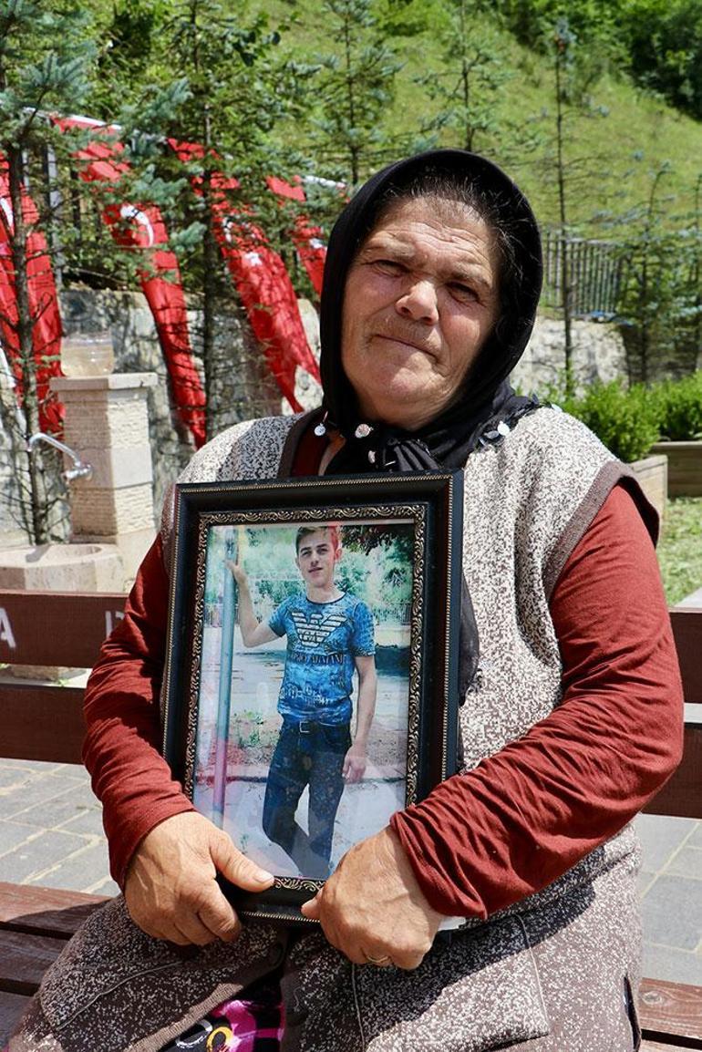 La mère du martyr Eren Bülbül: je ne pouvais pas en avoir assez de l'odeur du fils