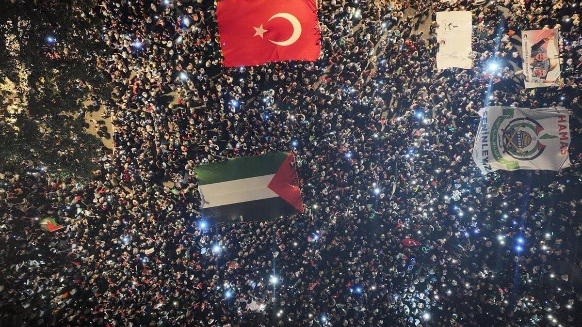 "Devenez un grand espoir à Gaza" March à Istanbul