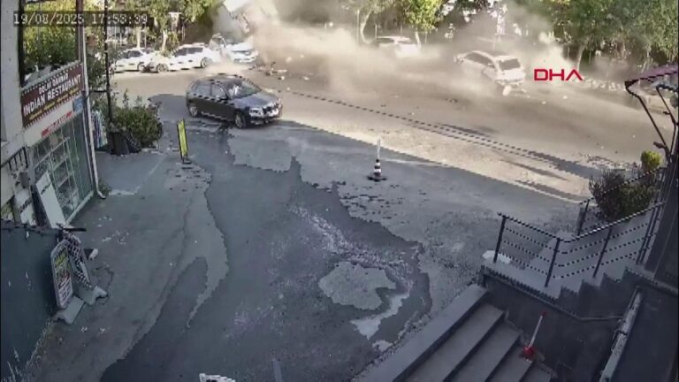 Le frein du camion a explosé: ce qui se présente devant! Nouvelles images d'un terrible accident