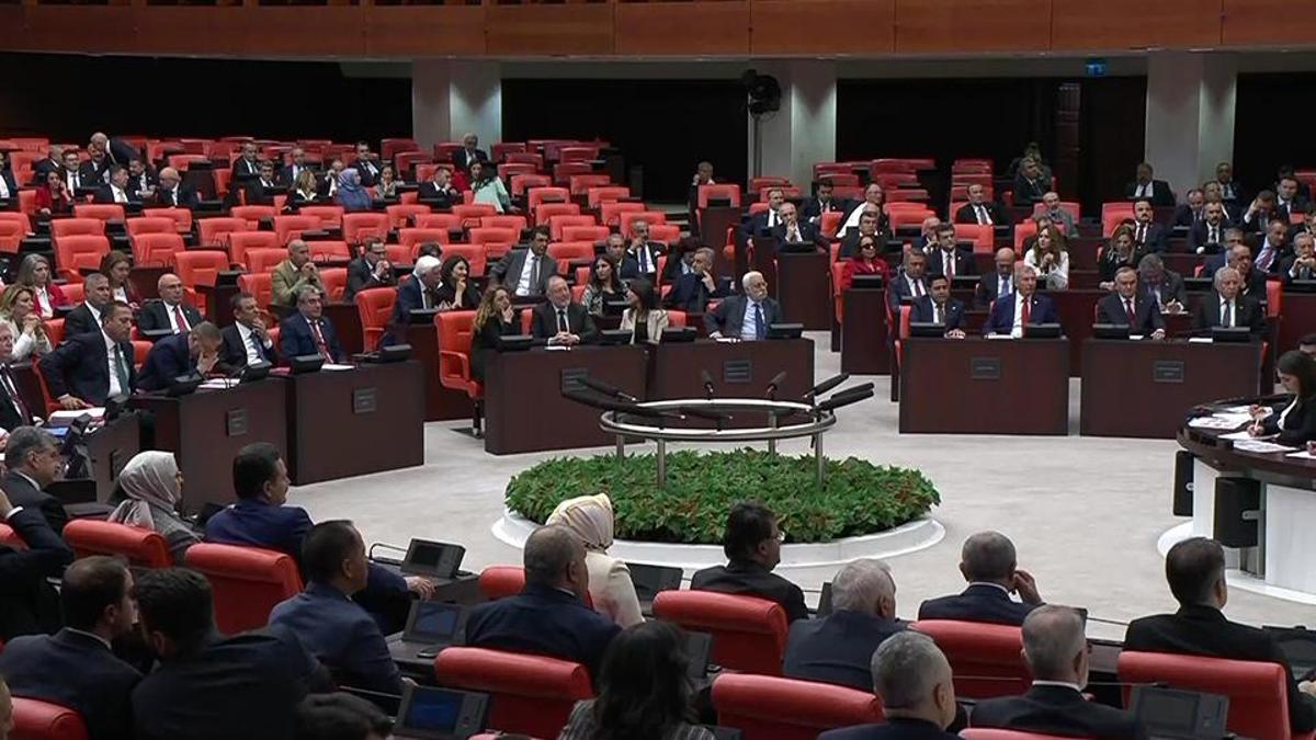 Le Parlement se rassemble extraordinaire pour Gaza