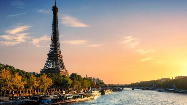 Les meilleurs sites historiques et touristiques à visiter en France ! Où loger en France ? Quoi et où manger ?