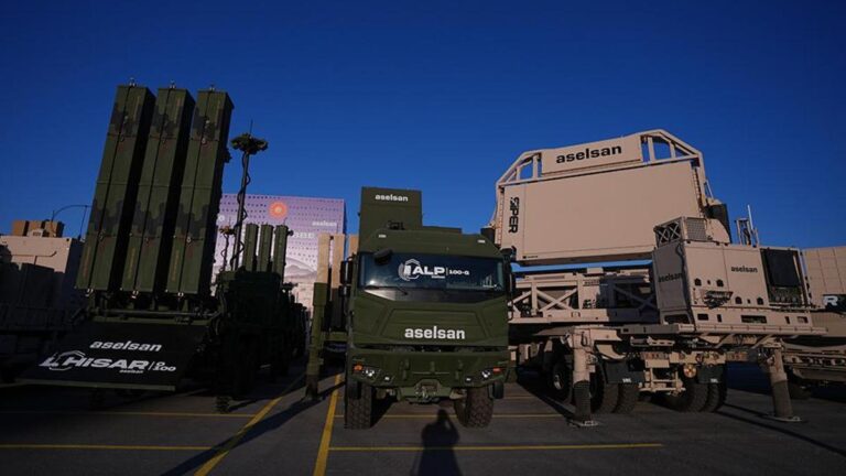 « Steel Dome » dans les titres du monde! «Le tournant de la défense!