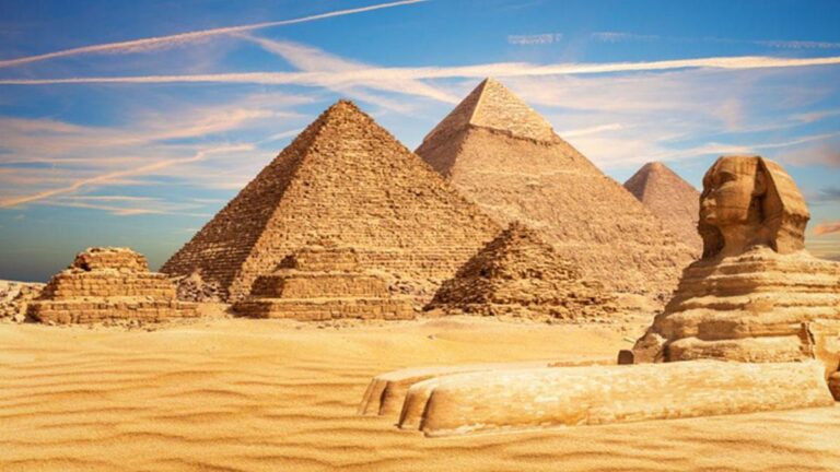 Où est l’Égypte et comment s’y rendre ? Guide de voyage en Égypte 2025 : langue officielle, monnaie, transports et tout ce que vous devez savoir