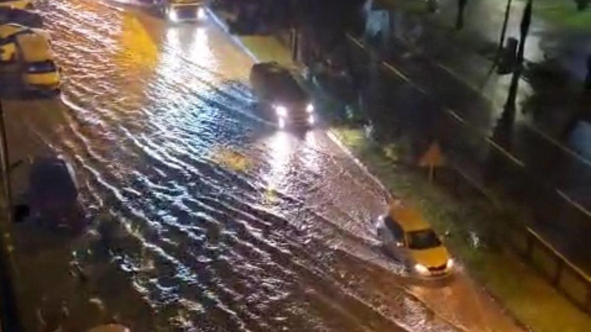 Torrence à Ordu: rue et rues sont retournées au lac