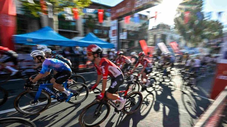 La dernière étape de la tournée internationale du vélo d'Istanbul a commencé