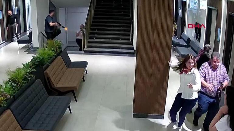 Le même jour a été retiré de la décision de suspendre: a été tué par sa femme divorcée dans son bureau