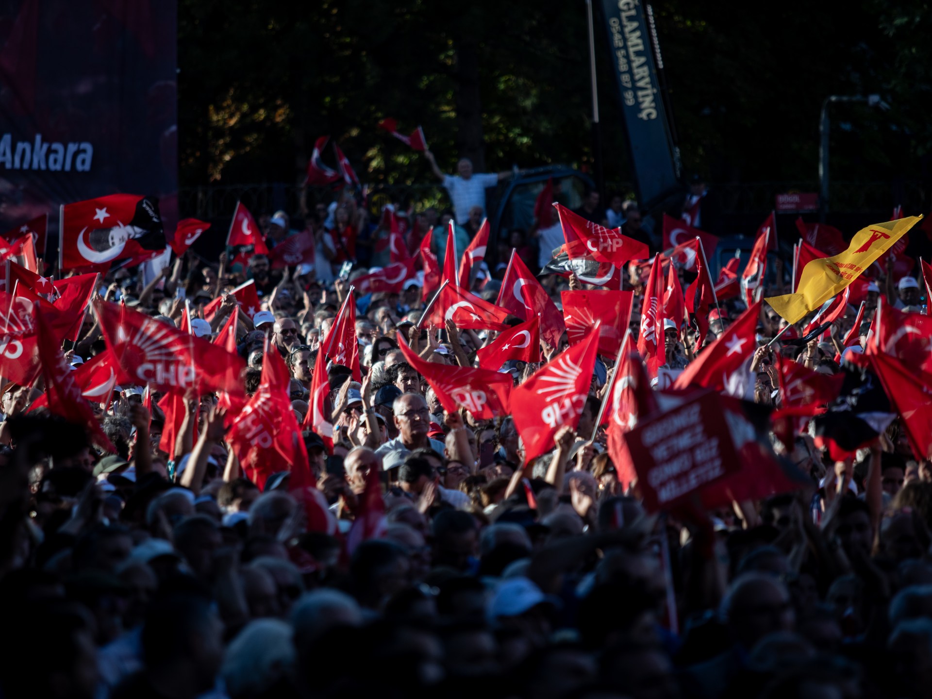 Affaire du tribunal de Turkiye contestant le congrès du parti d'opposition du CHP