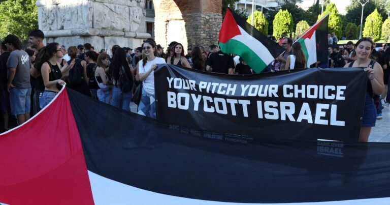 Turkiye, le groupe d'athlètes appelle la FIFA, l'UEFA à interdire l'équipe de football d'Israël