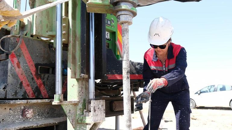 Ils ont dit que vous réussirais, il a réussi avec son courage: le succès inspirant de l'ingénieur géologique Tuğçe Özdemir