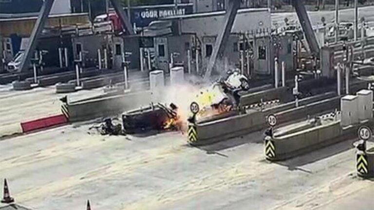 Terrible accident au péage du nord de Marmara