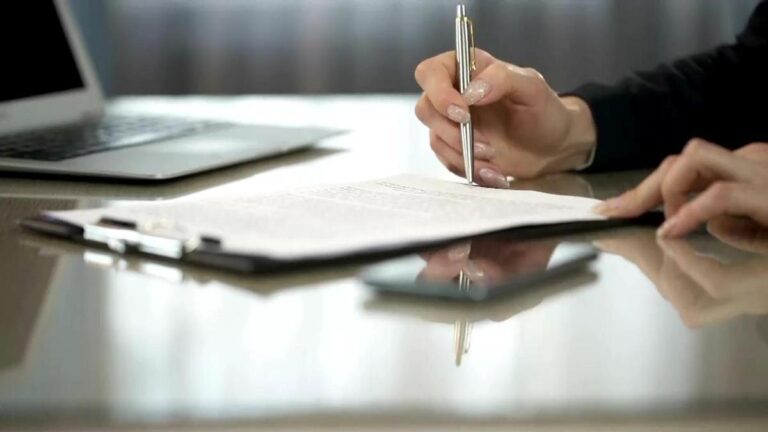 Il a filmé son collègue et a écopé de 12 ans de prison !