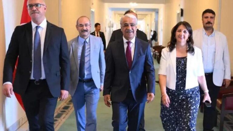 DERNIÈRES NOUVELLES | La délégation du parti DEM est partie pour İmralı