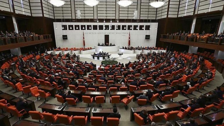 Journée critique à la Grande Assemblée nationale turque ! Les négociations du 11e paquet judiciaire commencent demain