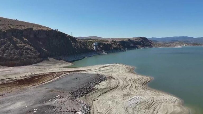 Réponse à l'eau des travaux hydrauliques de l'État à la cogénération