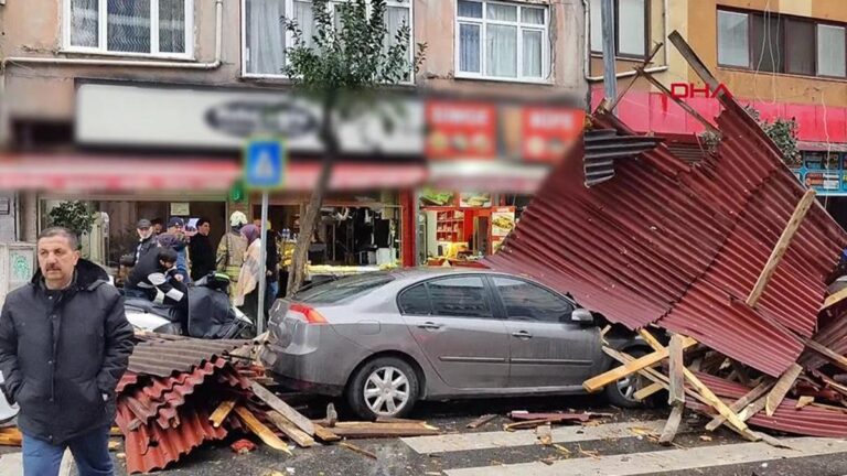 Le toit d'un immeuble de 4 étages à Esenler a été projeté sur des véhicules.