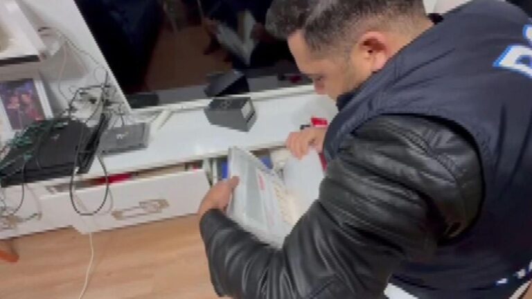 Opération de faux chèques à Ankara : 12 personnes arrêtées