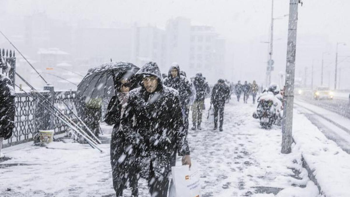 Alertes successives de la Météorologie : Neige, verglas, avalanche et tempête se conjuguent ! Alarme pour 2 provinces