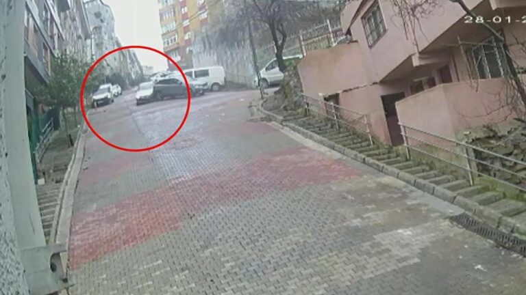 Accident effrayant… La voiture en descente s'est renversée et s'est arrêtée