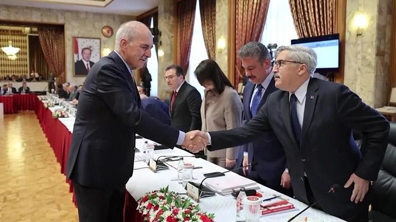 Semaine critique pour le processus sans terrorisme en Turquie