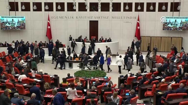 L'ordre du jour est chargé à la Grande Assemblée nationale turque cette semaine