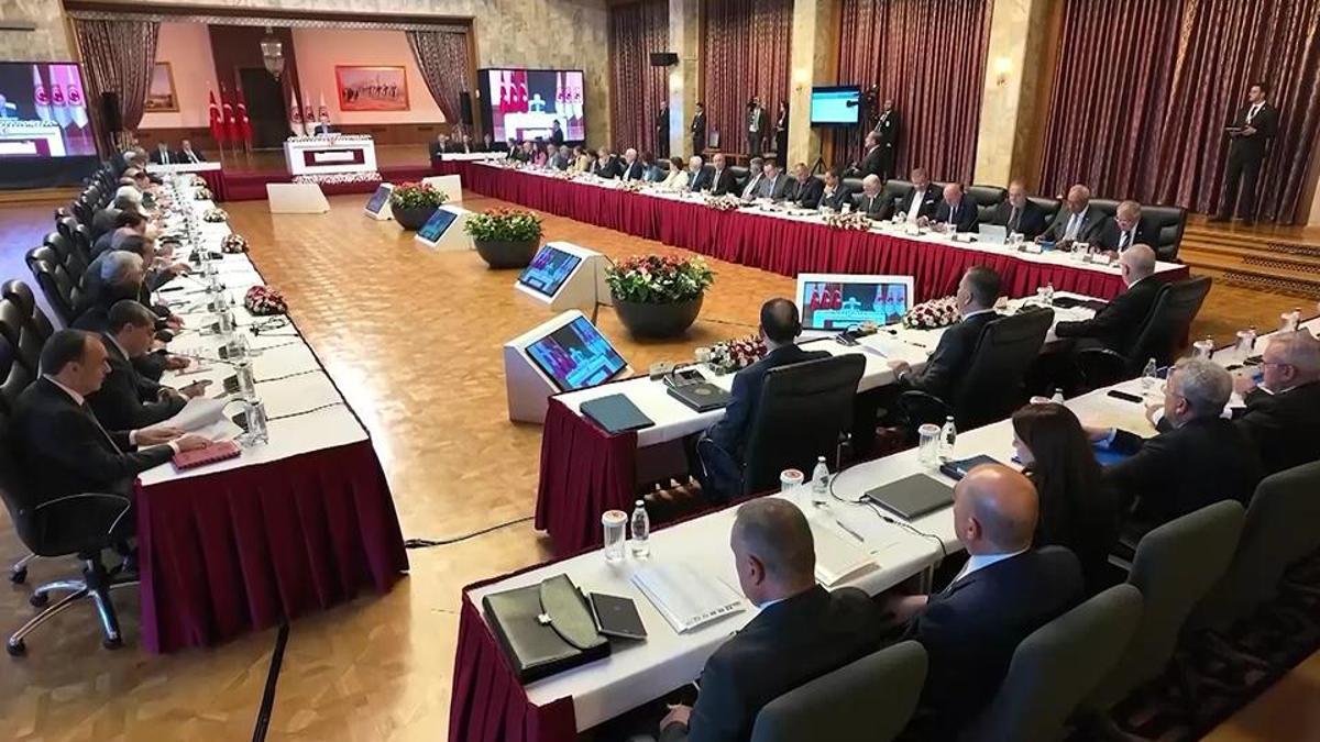 Le rapport de la commission sera annoncé demain