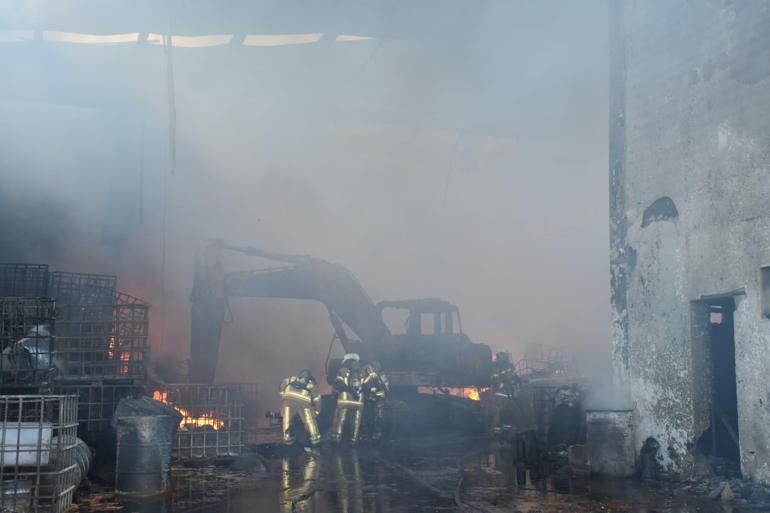 Incendie dans une usine de recyclage à Izmir