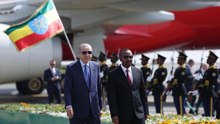 Président Erdoğan en Ethiopie : Accueilli par Abiy Ahmed lors d'une cérémonie officielle