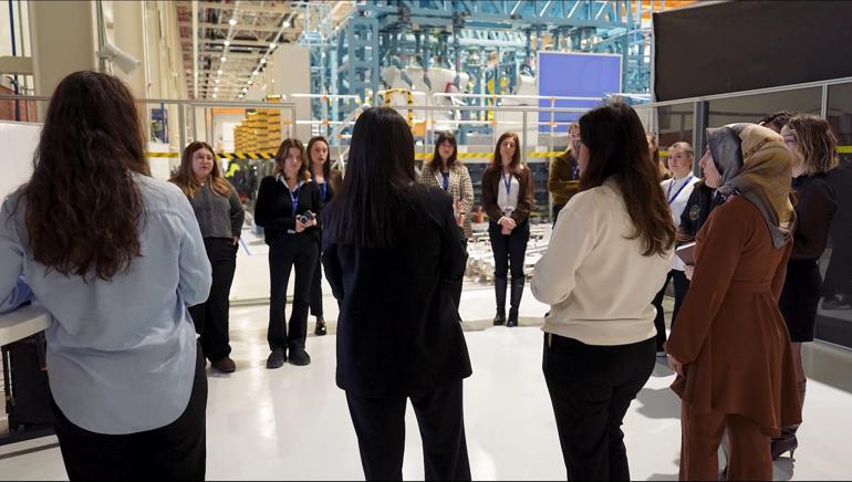 Le travail des femmes vers le ciel : signature KAAN des femmes turques