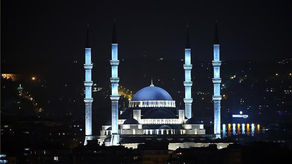 Adıyaman Eid time 2026 - Quelle est l'heure de prière de l'Aïd al-Fitr à Adıyaman? Horaires de prière de la fête du Ramadan Diyanet Adıyaman