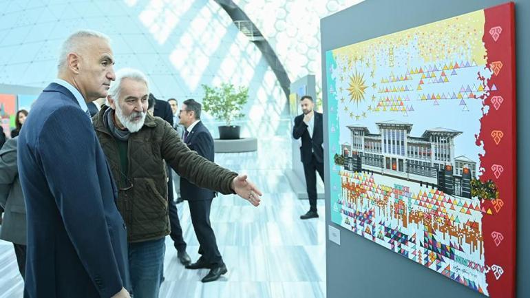 Le ministre de la Culture et du Tourisme Ersoy a visité l'exposition de la capitale Ankara