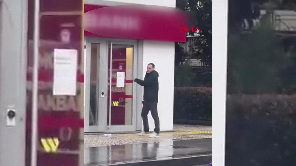 Crise des otages au couteau dans la banque