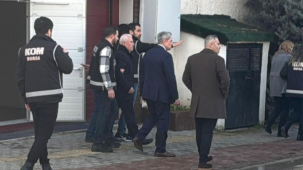 DERNIÈRES NOUVELLES... Le maire de la municipalité métropolitaine de Bursa, Mustafa Bozbey, a été arrêté